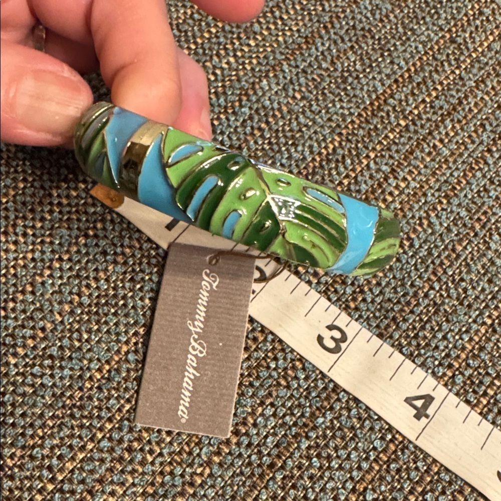 3023 Tommy Bahama Enamel bracelet MSRP $32 - Picture 3 of 7